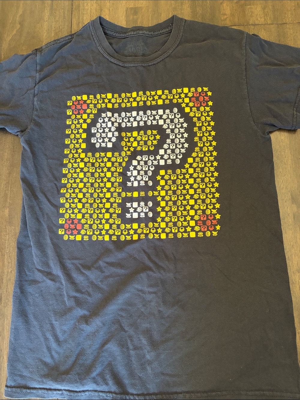 Black Short-Sleeve Graphic Tee with Yellow Question Mark